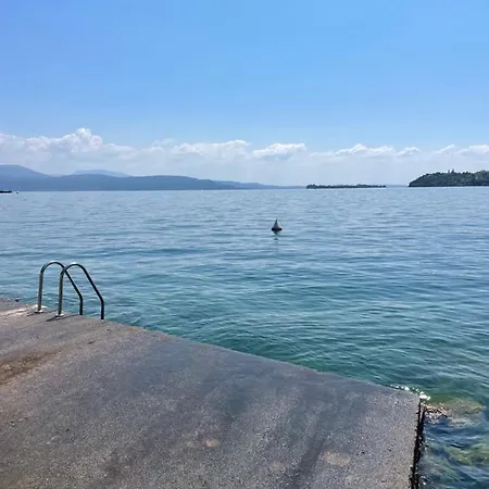 Lakeside * Saló